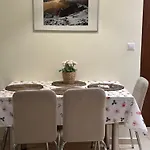 Uno Centrum Apartment *